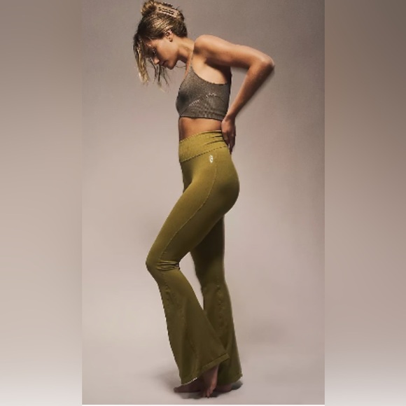 NWOT FP Movement good karma flares - Picture 1 of 7